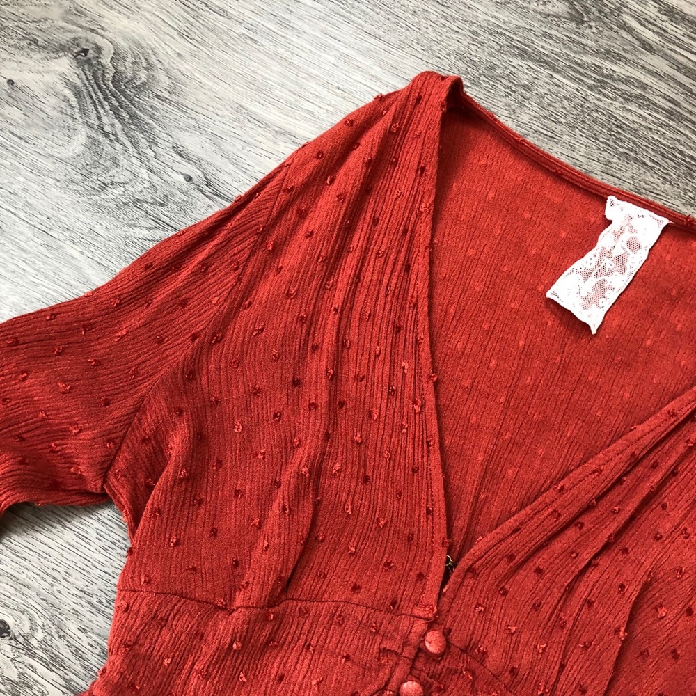 Cropped Blouse - Picture 7 of 9